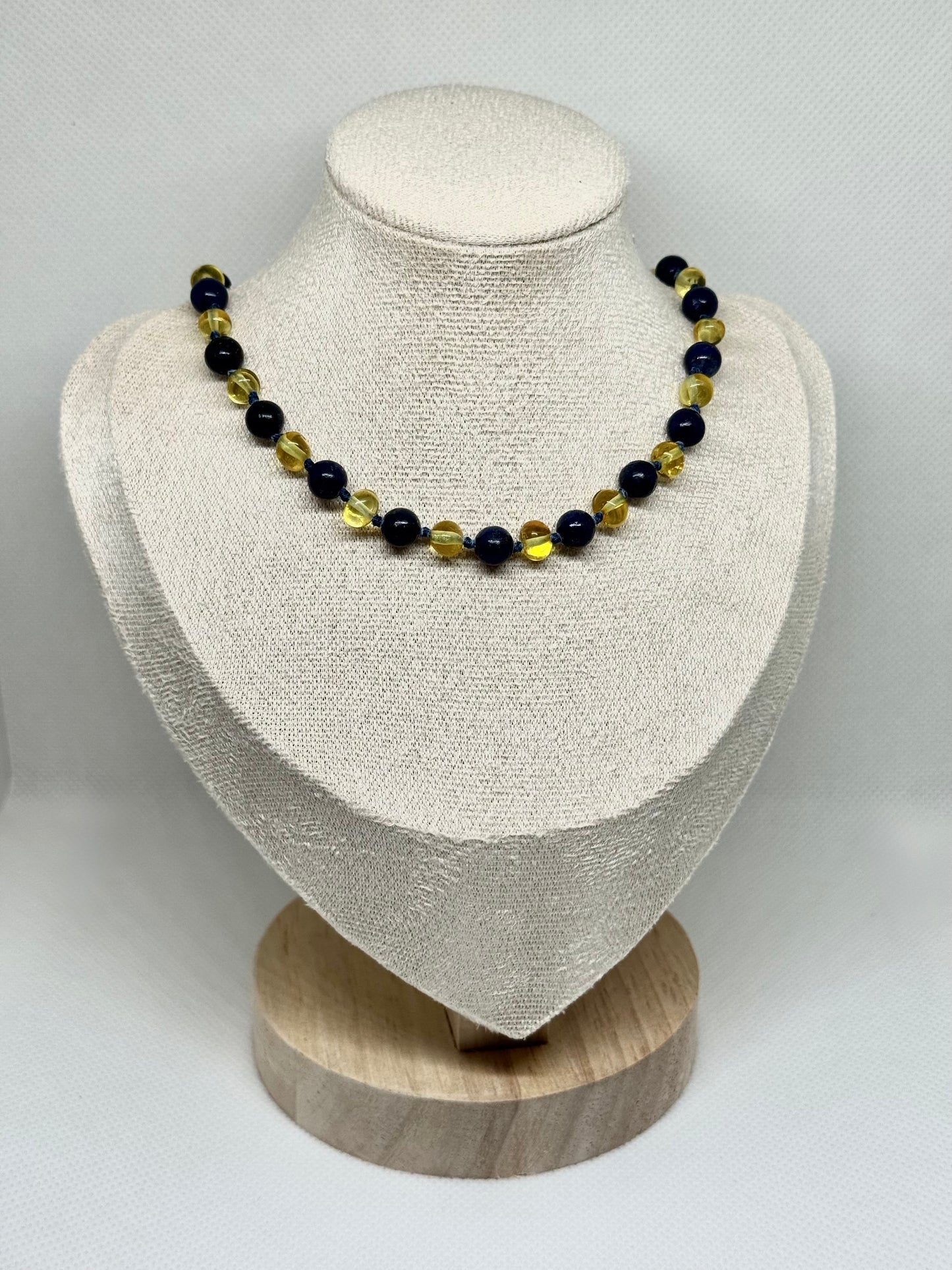 Barnsteen & Natuursteen Ketting - Citroen & Lapis Lazuli (33 cm)