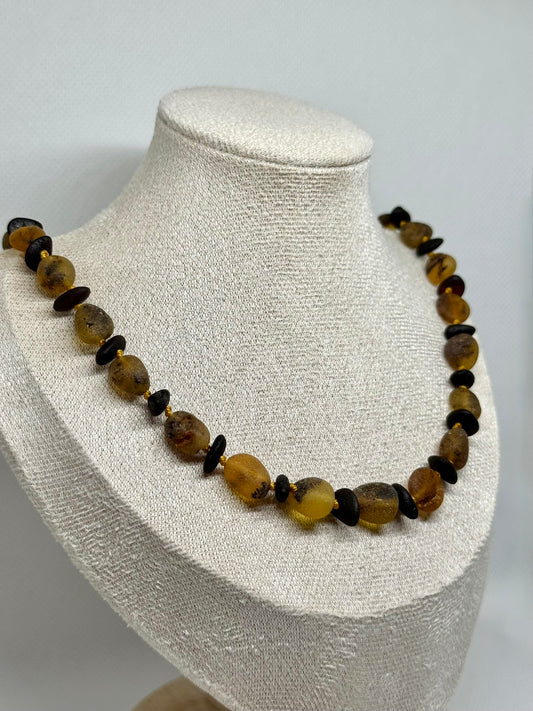 Ruwe Barnsteen Ketting - Groen & Zwart (45 cm)