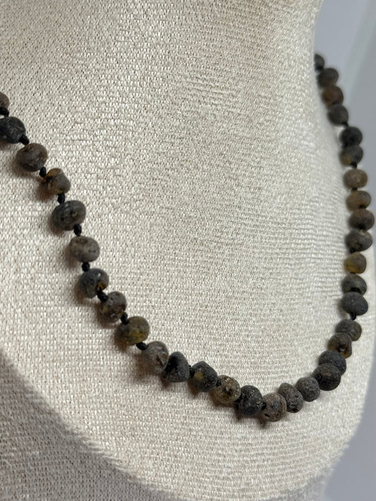 Ruwe Barnsteen Ketting - Donkergroen (55cm-60cm)