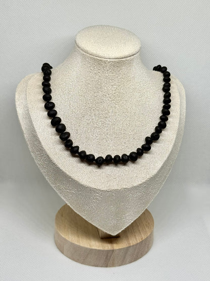 Ruwe Barnsteen Ketting - Zwart (46 cm)