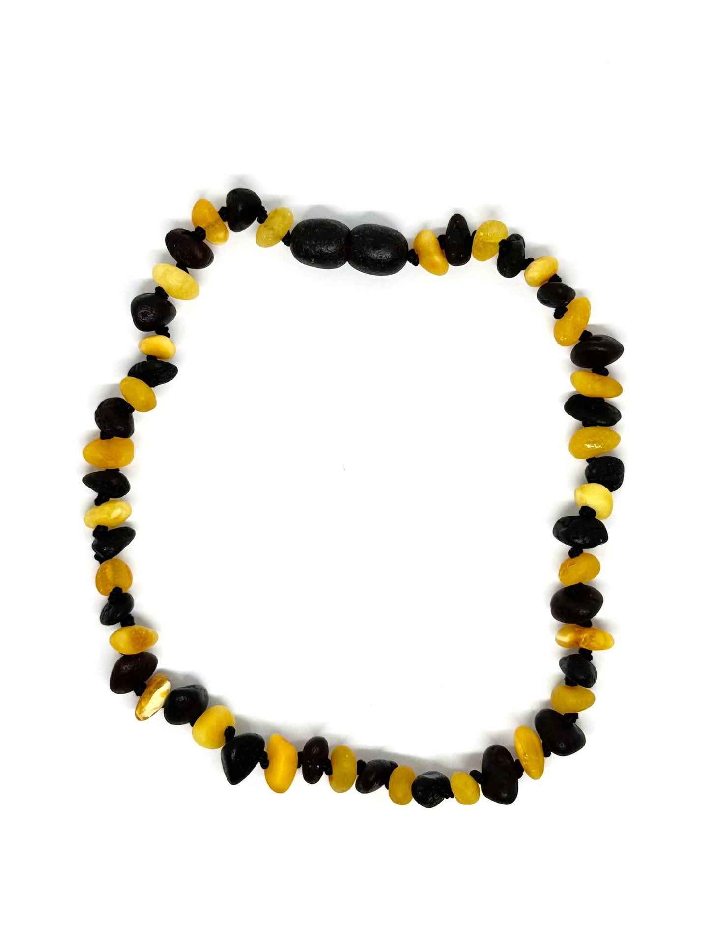 Ruwe Barnsteen Enkelband  - Boter & Zwart (26 cm)