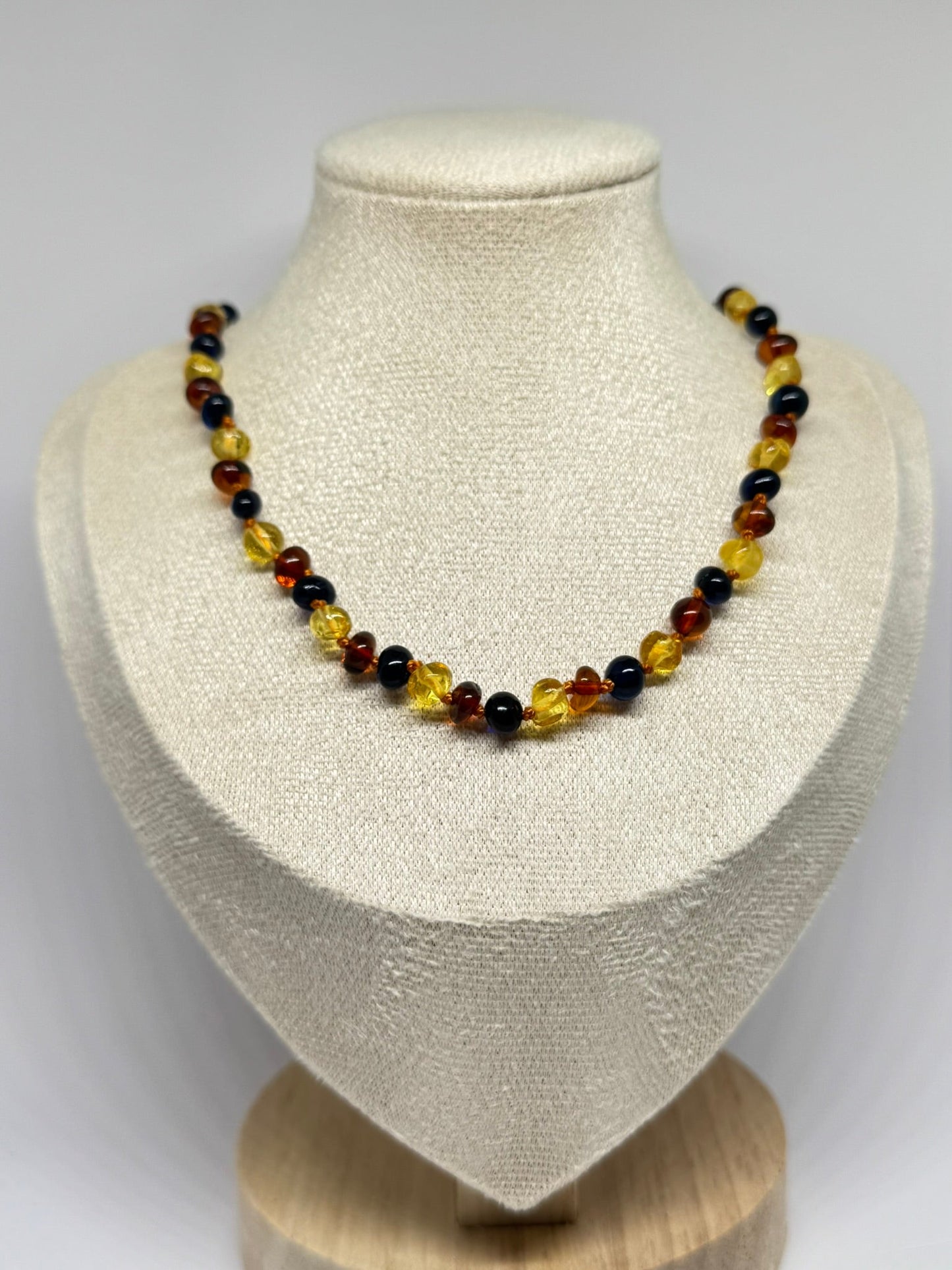 Barnsteen Babyketting - Multicolor Sapphire (33 cm)