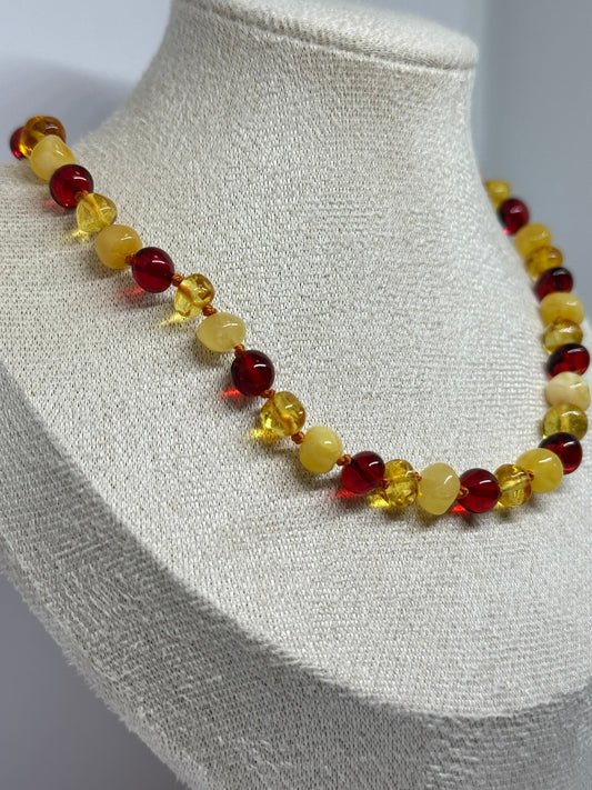 Barnsteen Babyketting - Multicolor Ruby (33 cm)